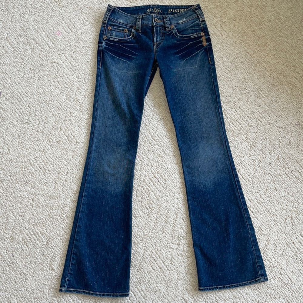 Women’s Silver Pioneer Bootcut Jeans Size 26 x 33